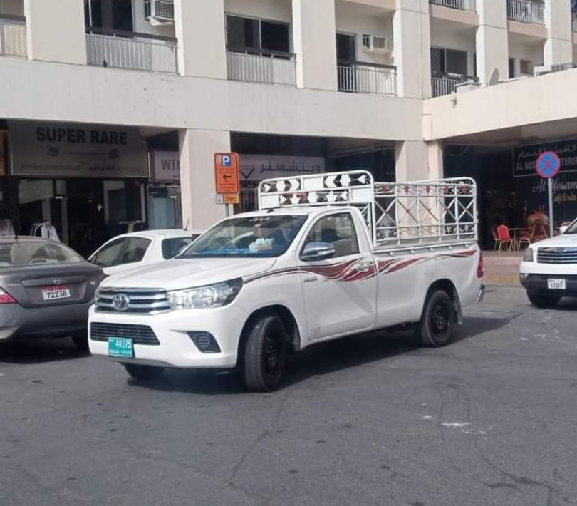 1 ton pickup truck rental in dubai